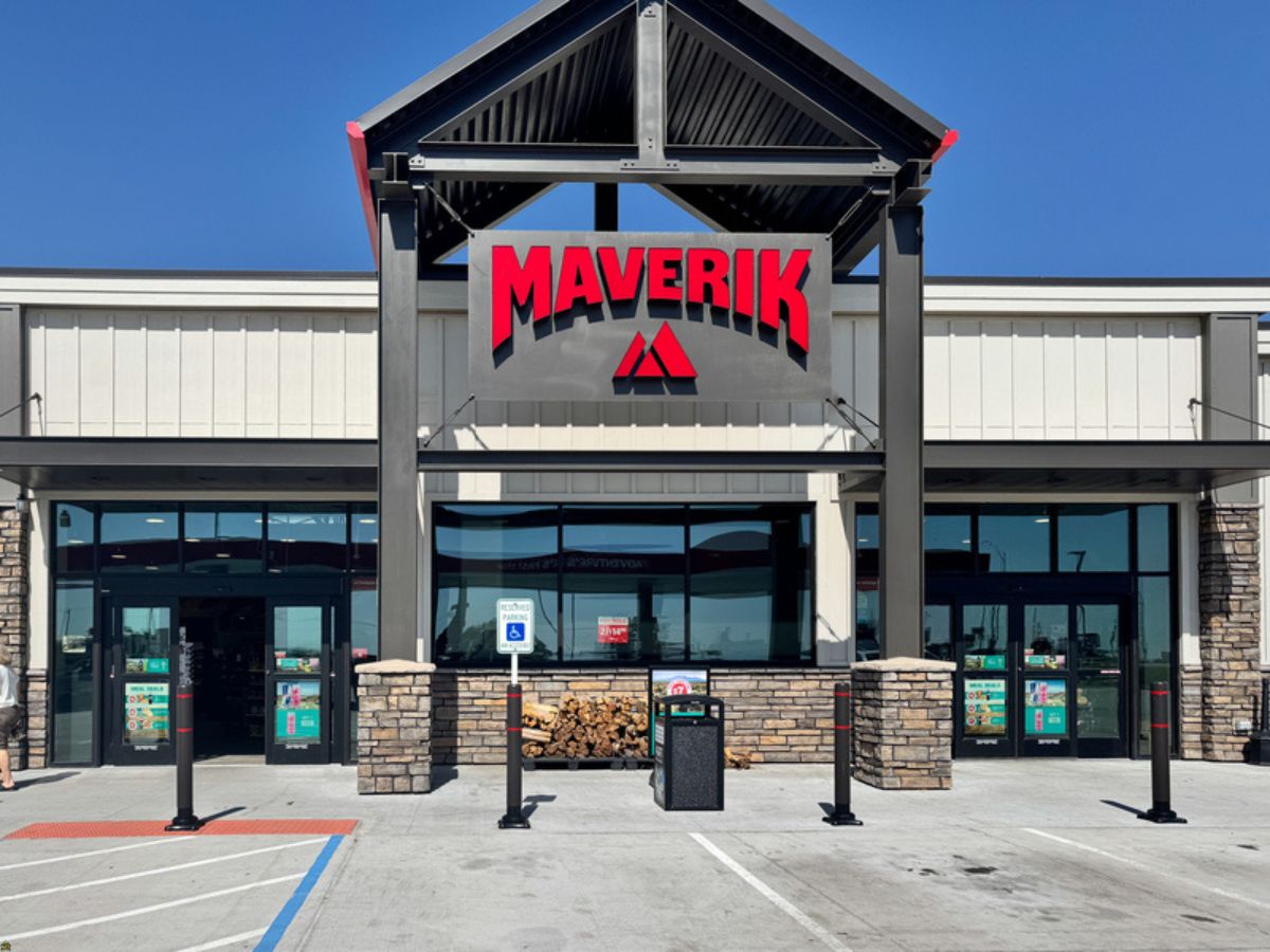 Maverik store